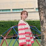 Ploi Horwang Instagram - กำลังเก๊กท่าถ่ายรูปชุด @janesuda_collection ให้แม่ @janesuda —> อยู่ดีๆฝนก็ตกใส่เลยยย ดูจากภาพกันเอาเองวิ่งสุดด ปุ๊ก็ถ่ายไม่หยุด!!!