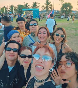 Ploi Horwang Instagram - @horlexxfriends today at HOLA SHAKA FESTIVAL ⭐️

#holashakafestival