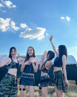 Ployshompoo Supasap Instagram - BMMF13 💕💕
With my galssssss