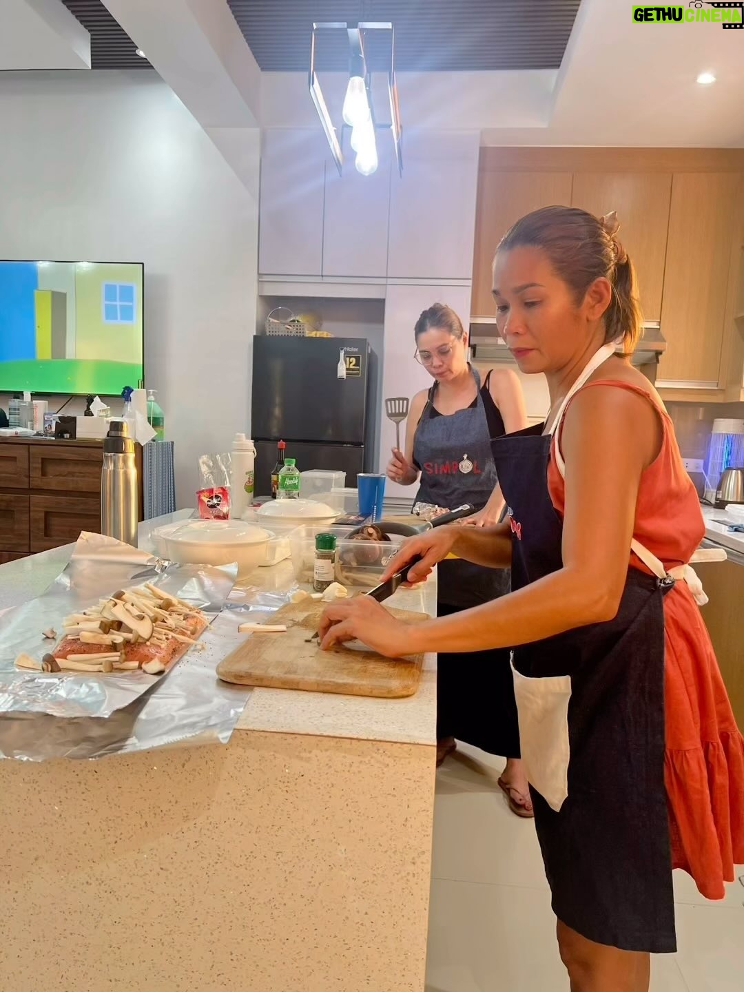 Pokwang - 5.3K Likes - Cooking time with bff @kbrosas here at #CasaMalia ❤️