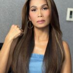 Pokwang Instagram - Mamang Marietta Subong for TiktoClock GMA 💙 . Hair by: @yvonnemaylaya Make Up by: @rovielcastor Styled by: @kimmerferrer Assisted by: @_dodleygal Hair Extensions by: Tany Hair Extensions Plus #RovielCastorByEstetika #EstetikaBeautyandWellness #RovielCastorMakeupArtistry #makeupbyrovielcastor #makeupartistph #makeupartistphilippines #makeupartist #gmaartist #sparkle #sparklegmaartistcenter #pokwang