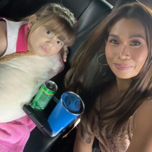 Pokwang Instagram - ang kulit ng ka date ko hahahhaa @malia_tisayngmasa18 mahal kita ❤️