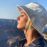 Polina Maksimova Instagram - - Не грусти, – сказала Алисa. – Рано или поздно всё станет понятно, всё станет на свои места и выстроится в единую красивую схему, как кружева. Станет понятно, зачем всё было нужно, потому что всё будет правильно. Льюис Кэрролл «Алиса в стране чудес»