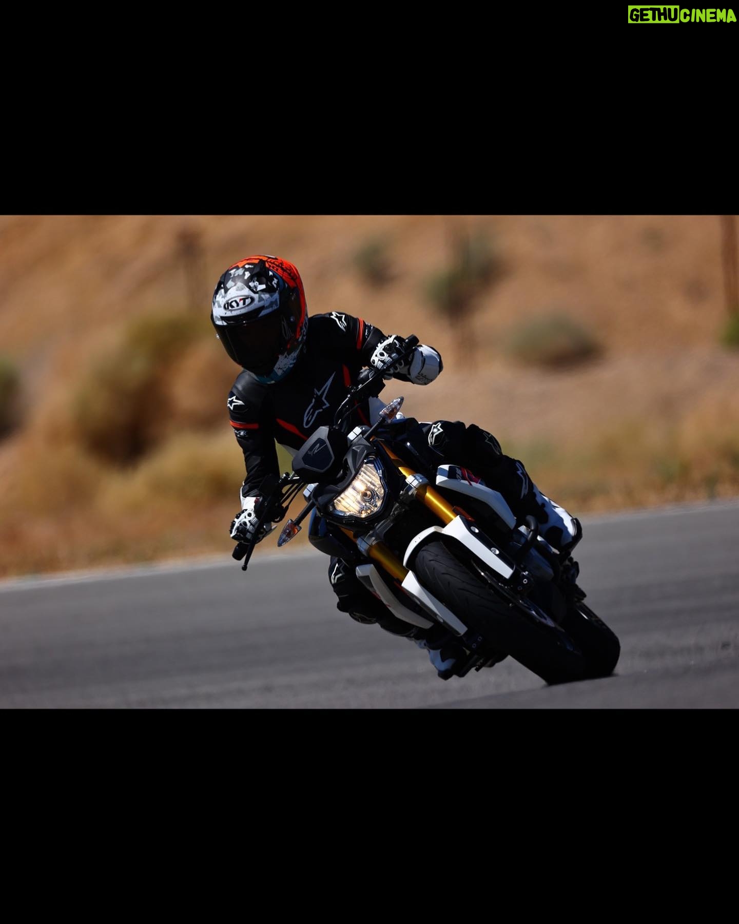 Pom Klementieff Instagram - 🏍️🖤 @superbikeschool 2 day camp was so much fun!! Learned so much!! 🖤 📷 @etechphoto