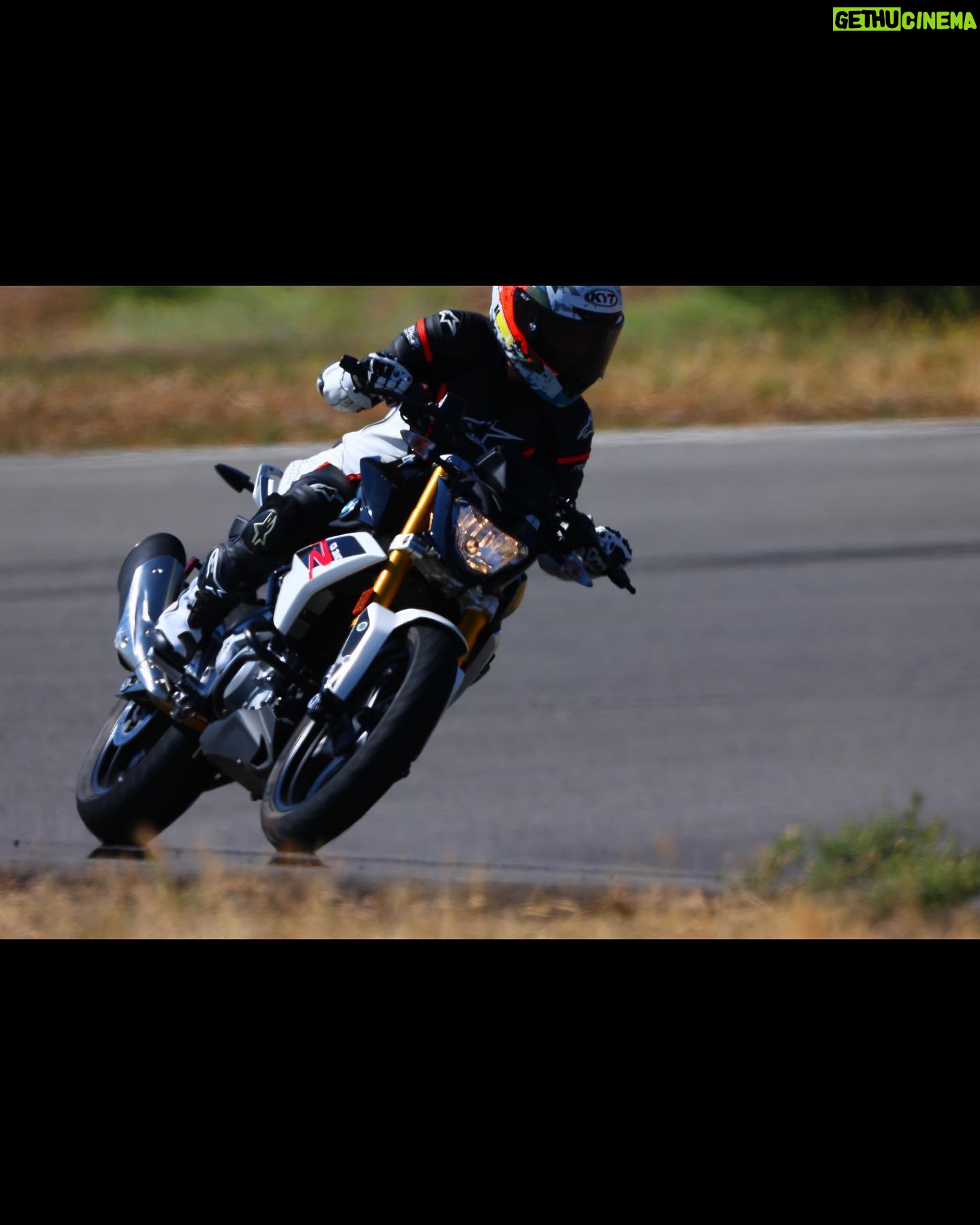 Pom Klementieff Instagram - 🏍️🖤 @superbikeschool 2 day camp was so much fun!! Learned so much!! 🖤 📷 @etechphoto