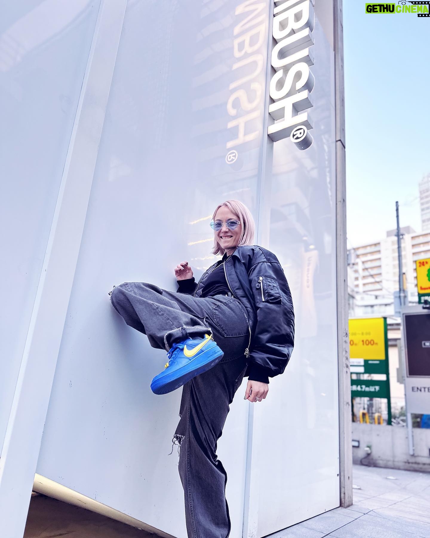 Pom Klementieff Instagram - When in Tokyo 🖤 Arigato @ambush_official @verbal_ambush @yoon_ambush 🖤 📷 @shota.kawada