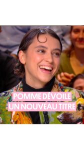 Pomme Instagram - Claire Pommet alias Pomme avait une petite surprise rien que pour nous 🎶 💿« Magie mauve », issu de son prochain album, qui sortira le 1er décembre
