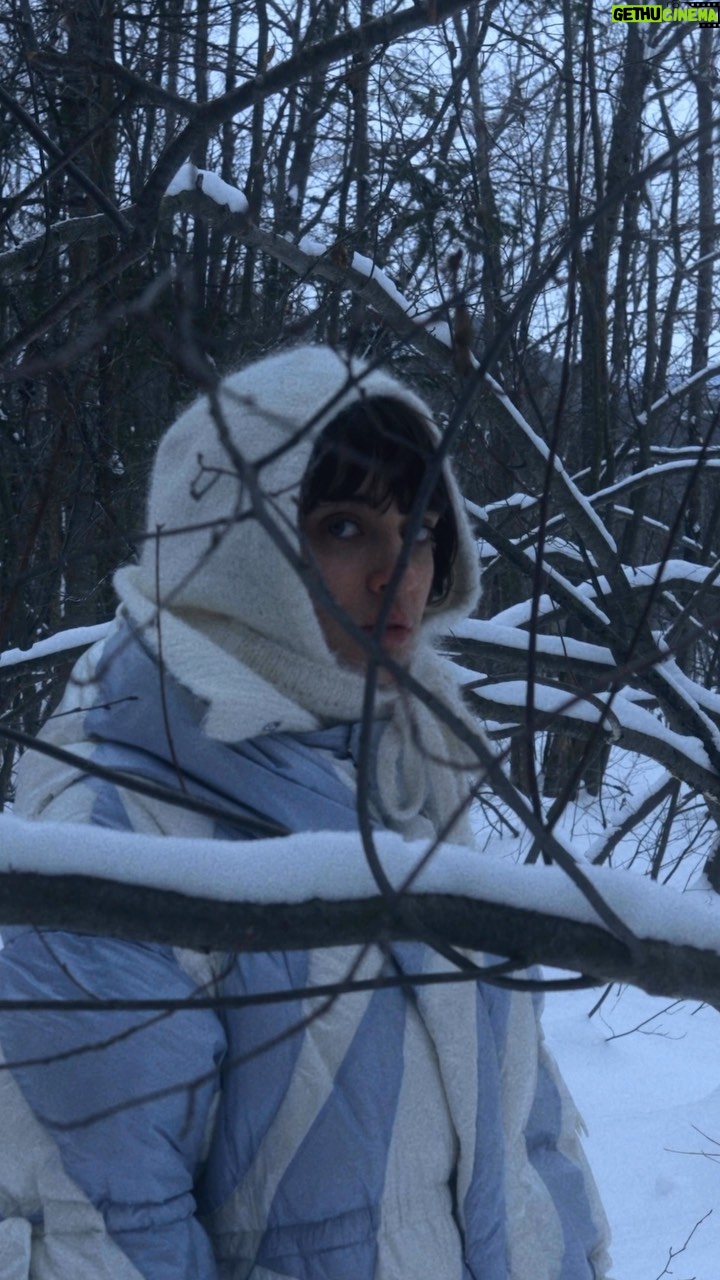 Pomme Instagram - l’hiver, la première partie de “saisons, le film” sortira ce vendredi 👼🏻 who’s ready?