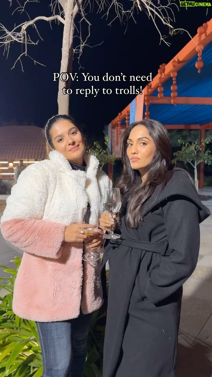 Pooja Gor Instagram - Who agrees that disrespect need not always get a reply back?