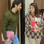 Pooja Gor Instagram - Ohh no 🤣😅 #jokes #jokeoftheday #romance #couples #comedyreels #reelsinstagram #jokesfordays #husbandwife #funnyjokes #husbandwifejokes #husbandwifetalks #biwi #patipatni #explore #funnymemes #memeoftheday #relatableposts #sitmeme #memestagram #mom #jokes #explore