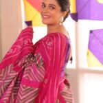 Pooja Gor Instagram - Uttarayan, the festival of kites, holds a special place @poojagor ‘s heart, deeply woven into her cultural tapestry. Amongst the myriad of stunning sarees, Taneira unfolds a treasure trove of handcrafted Ikats, each a masterpiece. The Rajkot Ikat Patola, in particular, mirrors the timeless traditions of our rich culture. This Uttarayan, immerse yourself in the exquisite collection at Taneira, where tradition meets contemporary elegance. Let every thread tell a story of heritage and celebrate the spirit of the festival with grace. Product Code: SHG08A00349 #Uttarayan #TaneiraSarees #PatholasFromTaneira #TaneiraCelebrations