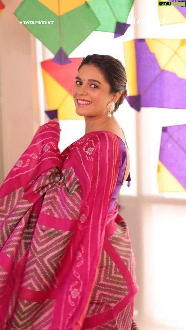 Pooja Gor Instagram - Uttarayan, the festival of kites, holds a special place @poojagor ‘s heart, deeply woven into her cultural tapestry. Amongst the myriad of stunning sarees, Taneira unfolds a treasure trove of handcrafted Ikats, each a masterpiece. The Rajkot Ikat Patola, in particular, mirrors the timeless traditions of our rich culture. This Uttarayan, immerse yourself in the exquisite collection at Taneira, where tradition meets contemporary elegance. Let every thread tell a story of heritage and celebrate the spirit of the festival with grace. Product Code: SHG08A00349 #Uttarayan #TaneiraSarees #PatholasFromTaneira #TaneiraCelebrations