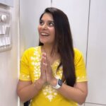 Pooja Gor Instagram - Atma santushti is in annoying your Bff! 🧘🏻‍♀️ Thanks to @godrejsecure VDP😂 #relatable #bestfriends #bff #trendingnow #reelsindia #poojagor [ Relatable, memes, trending, best friends ]