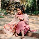 Pooja Gor Instagram - Romanticising every moment. 🫶🏽