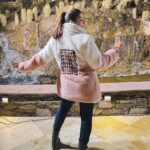Pooja Gor Instagram - Heart, Tummy & itinerary full…🥂💃🏻 Wish it was never-ending, just like its name, ‘Ananta’. @theanantaudaipur Also, finally got a chance to wear all my warm clothes. Love this super warm one by @hritzbyritika Don’t miss the details on the back. #udaipurunveiled #anantahotels #anantaudaipur #padharoudaipur #poojagor [Ananta Hotels, Udaipur, Pooja Gor]