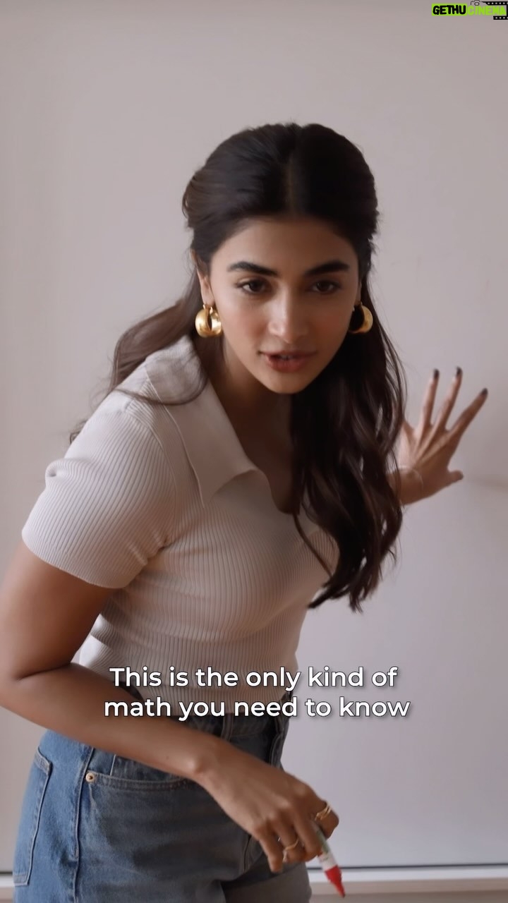 Pooja Hegde Instagram - A day of bloopers, a quick “math” class and sabotage by a team member… some randomness in the middle of shooting 🫢👀😂