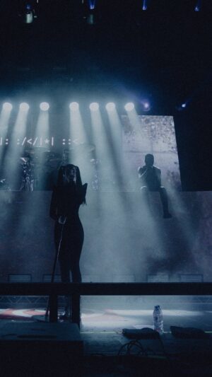 Poppy Instagram - V.A.N 
LIVE IN EUROPE - WINTER 2024