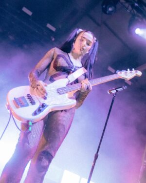 Poppy Instagram - She likes bass guitar, air, gluten free pancakes, and art
