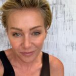 Portia de Rossi Instagram - It’s #WorldGorillaDay! Please go to @theellenfund to learn how you can help support this critically endangered species.