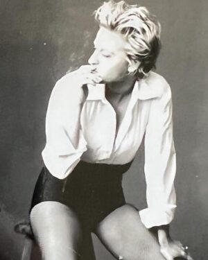 Portia de Rossi Instagram - To my utterly beautiful, supremely talented, insanely accomplished wife on the day of your final show….I married an icon. I married my idol. I’m so proud of you for making this platform one that not only entertains but inspires and uplifts people. @theellenshow this show will forever be remembered for elevating the worlds consciousness. I love you