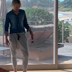 Portia de Rossi Instagram - Love my new @blaykley sweats! @sachaplumbridge