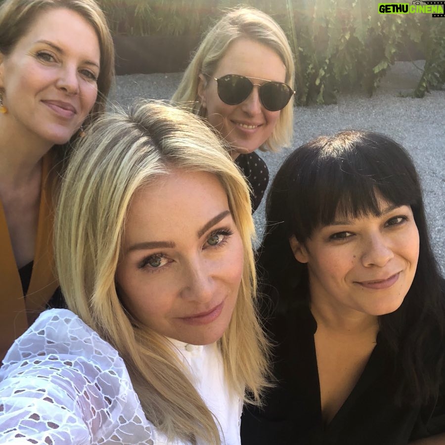 Portia de Rossi Instagram - Thanks Glam! #GPxRH #restorationhardware #rh @anitapatrickson @lifeofdanamakeup @hairbyaviva