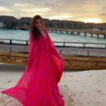 Prakriti Kakar Instagram - wind was a paid actor 💕 This song in on loop @abhijaymusic ☔️ . . . . . . . . . #newsong #tuhipiya #abhijaysharma #supra #instareels #trending #instalove #vacation #maldives