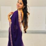 Pranavi Manukonda Instagram – క్రోధినామ సంవత్సర ఉగాది శుభాకాంక్షలు✨❤️

#ugadi #traditional #festival #saree