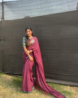 Pranavi Manukonda Instagram - మహాశివరాత్రి శుభాకాంక్షలు ✨❤️🙏🏻🦚

My designer: @shilpacouture ❤️

@isha.foundation @adiyogi.official 

#mahashivratri #awakewithadiyogi #shiva #spiritual #ishafoundation #adiyogi #sadhguru