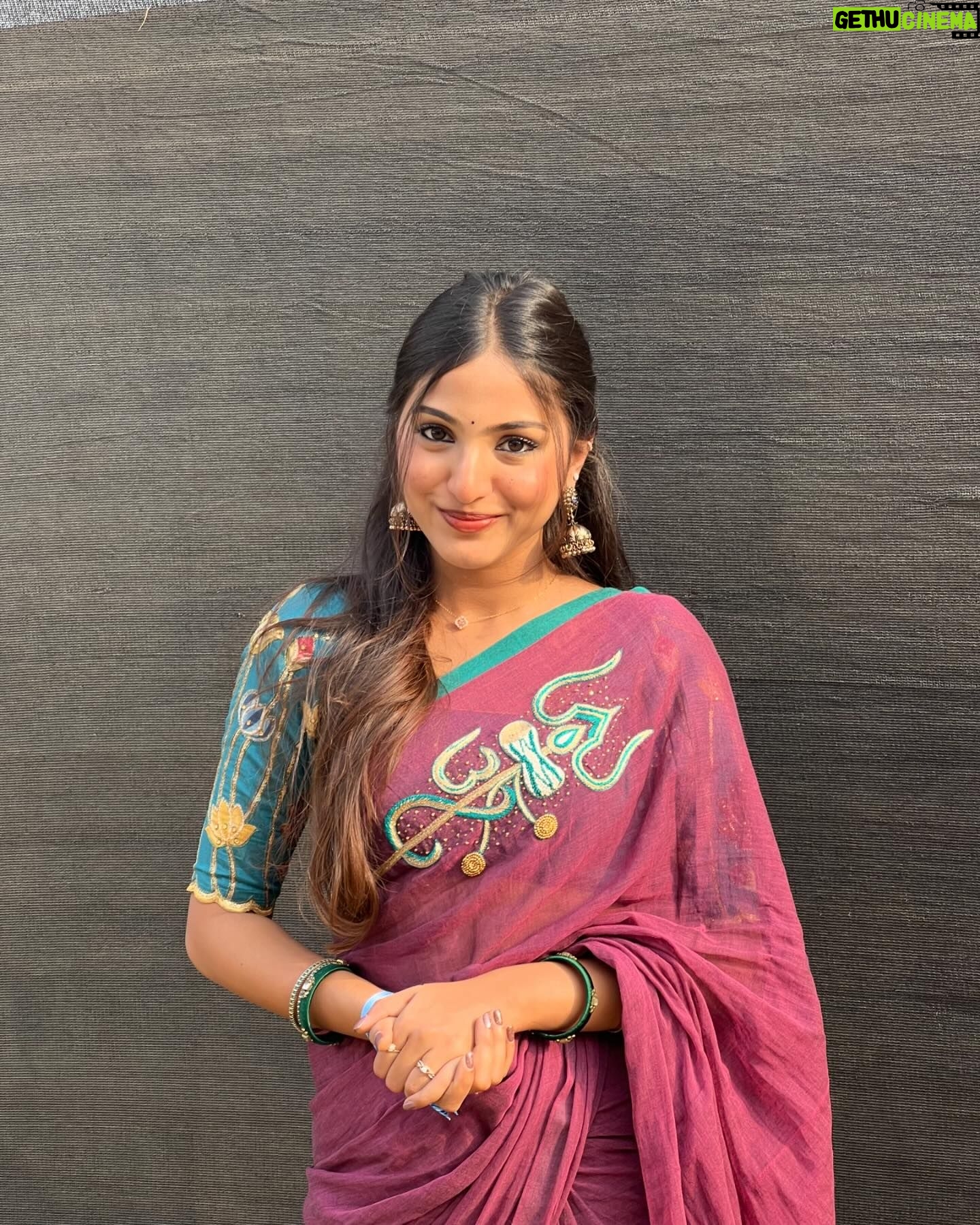 Pranavi Manukonda - 330.8K Likes - మహాశివరాత్రి శుభాకాంక్షలు ✨❤️🙏🏻🦚
My designer: @shilpacouture ❤️
@isha.foundation @adiyogi.official
#mahashivratri #awakewithadiyogi #shiva #spiritual #ishafoundation #adiyogi #sadhguru