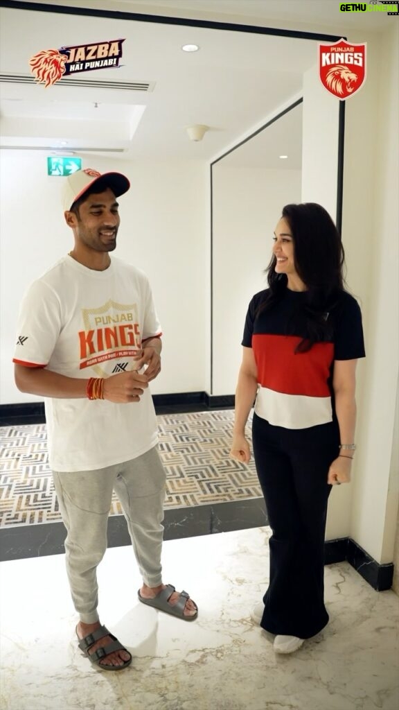 Preity Zinta Instagram - The 𝐫𝐞𝐚𝐥 Shashank catches up with our biggest support system, our co-owner Preity G Zinta, after the thrilling chase yesterday! 😍🔥 Catch the entire fun-filled conversation EXCLUSIVELY on the Punjab Kings app! 🤩 #SaddaPunjab #PunjabKings #JazbaHaiPunjabi #TATAIPL2024 #GTvPBKS #ting