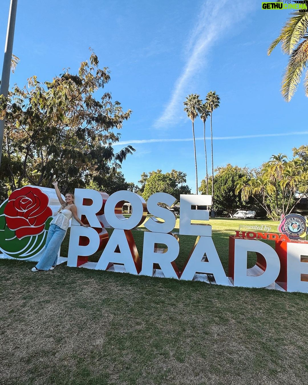 Pressley Hosbach Instagram - super excited to be hosting this years @rose_parade 🤍🤍🤍 see you on the 1st!!