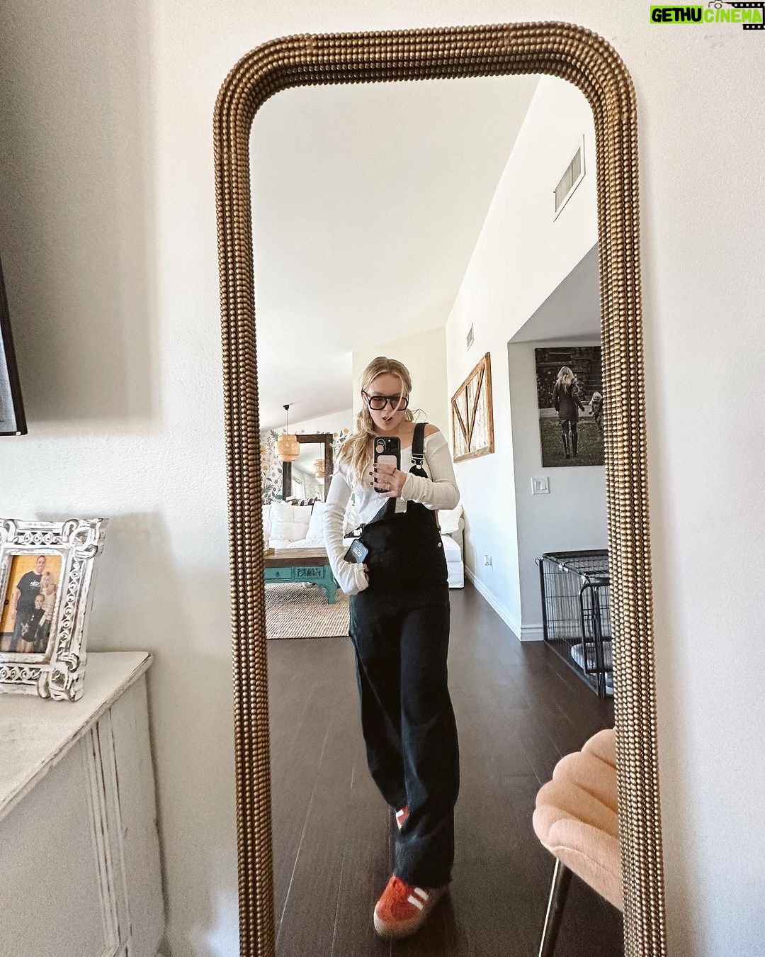 Pressley Hosbach Instagram - feeling like me 🎀🫶🫶🫶🫶