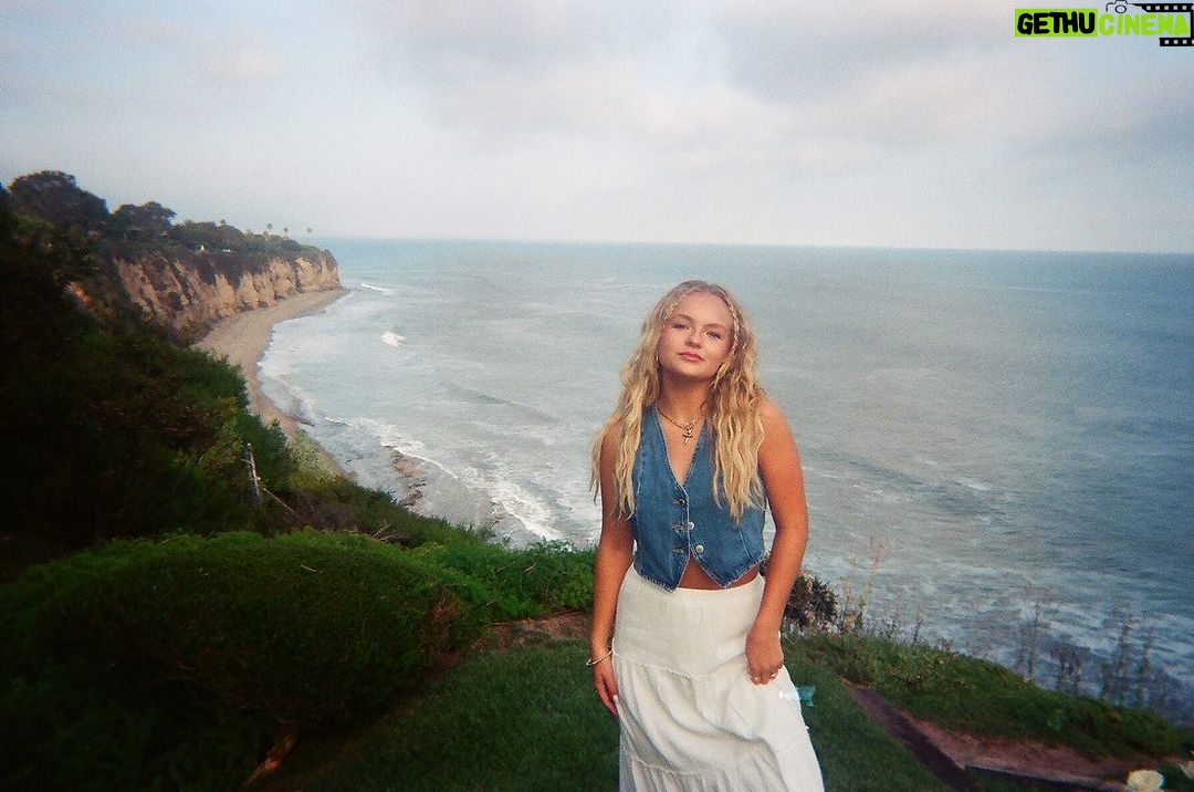 Pressley Hosbach Instagram - happy heart πΌπΌπ Los Angeles, California