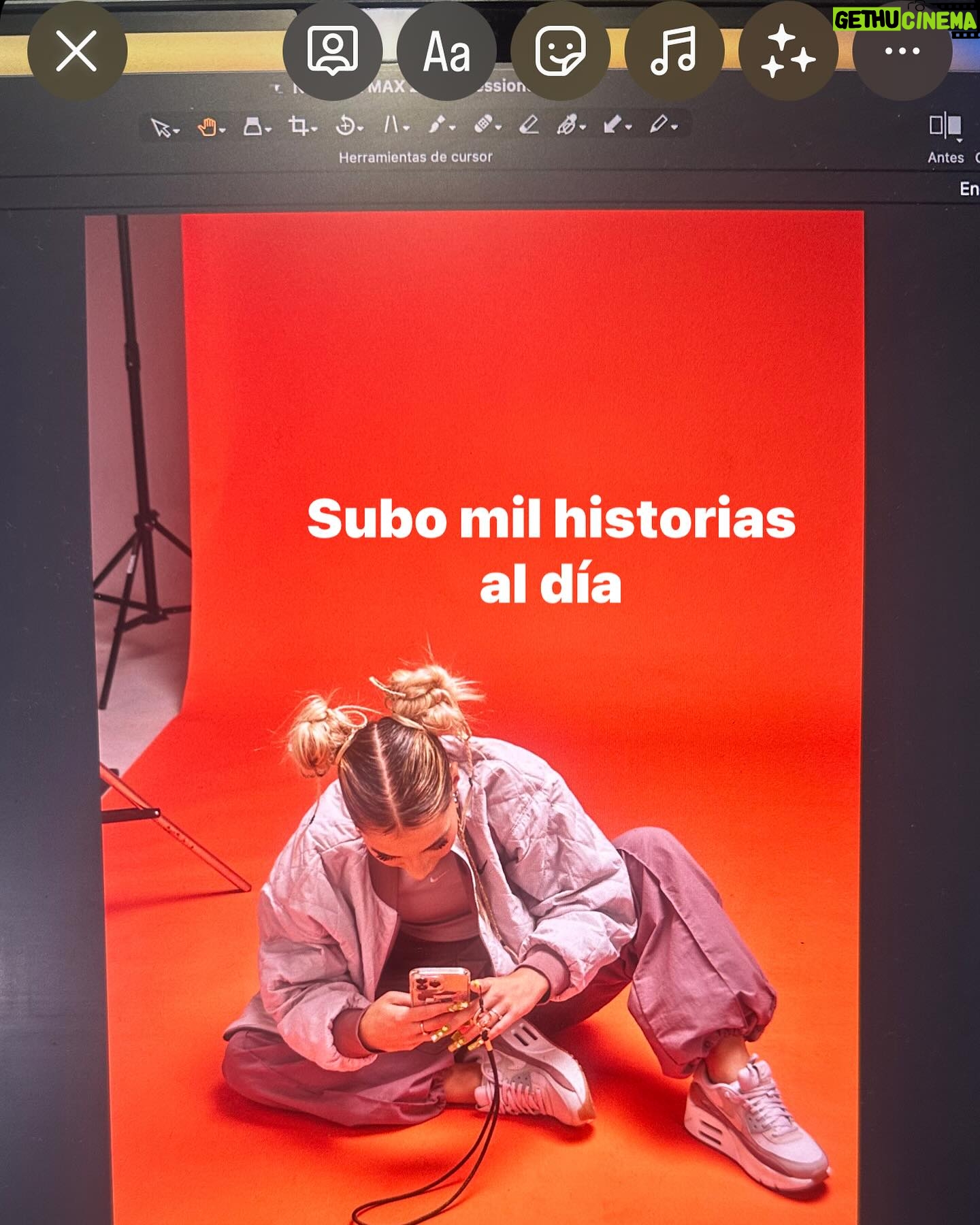 Princesa Alba Instagram - holi @nike ˚ ༘♡ ❀ aquí ando con mis prendas favoritas <3333 Y muy feliz pq cumplo mi segundo año de polole0 con Nike