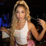 Princesa Alba Instagram - YA ESCUCHARON MOONLIGHT HOY?🧚🏻‍♀️💗✨🪬🔮 comenten su parte fav de la letraaaaaaaaa<3 Mi nueva canción ya está dispo en todas las plataformas🧚🏻‍♀️ *ੈ✩‧₊