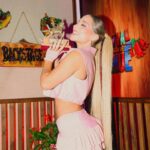 Princesa Alba Instagram – al fin dije “BUENAS NOCHES PATAGUAAAAAAL💗”, otro sueño cumplido *ੈ✩ aún no lo puedo creer, dije que quería que fuese uno de mis mejores shows y lo fue. Fue tan hermoso y unicooooo, emocionada x ver el trabajo mancomunado de todo mi equipo que me amo tantoOoo. Que honor tenerlos, que bonito haber tenido la oportunidad de tener al Voodoo y a la Karen 💗 y poder hacer un show de este calibre popppp jiji. *•.¸♡ esta es la pt 1, aún me quedan agradecimientos♡¸.•*