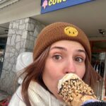 Priscila Sol Instagram – Zero maturidade pra Ice cream 🫢
Pro resto; a gente tem de sobra ;) 
Tal mãe, tal filho!
🙃🍦🫶 🇨🇦