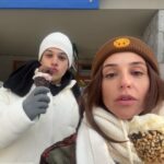 Priscila Sol Instagram – Zero maturidade pra Ice cream 🫢
Pro resto; a gente tem de sobra ;) 
Tal mãe, tal filho!
🙃🍦🫶 🇨🇦