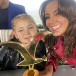 Priscilla Vargas Instagram - Ven… Los sueños se cumplen Matilda es la primera niña que se gana una gaviota de oro en la Quinta Vergara🙌🏻🌟 #MINIBICHOTA @karolg