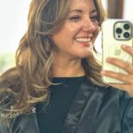 Priscilla Vargas Instagram - El cambio me encantó!! Precioso el trabajo de @tomferracine. 🥲 Logró la iluminación y dejar mi pelo suave con un tratamiento de 4 pasos que tuvo un excelente resultado 🙌🏻 Se nota el talento y dedicación. Gracias Tom!!! 🤗❤️