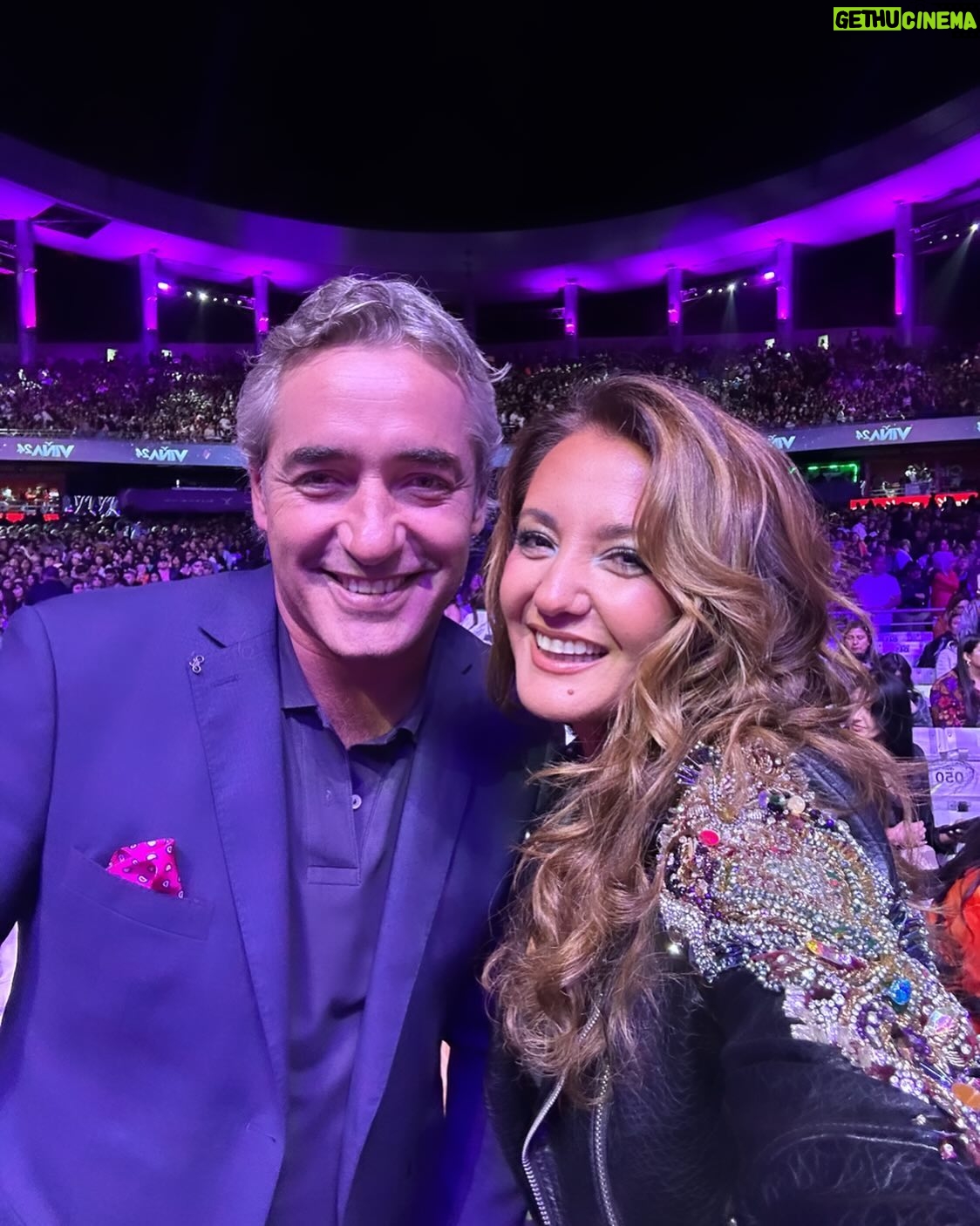 Priscilla Vargas - 48.6K Likes - Quinta noche! 🤩🇨🇱
En el carrete más lardo de mi vida me encontré con @joserepenning 🙌🏻