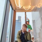 Priscilla Wong Instagram - 三個愛旅遊的人，三種不同旅遊態度的人，走在一起，不得不說，很有趣。 感謝渣打 x 國泰航空包機帶我們去台北，從食到住到玩樂盡是奢華享受的行程，真正grand住去旅行。 先跟大家分享一點拍攝中的快樂，期待節目❤️ #渣打x國泰航空包機