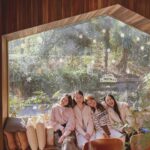 Priscilla Wong Instagram - 好多年沒有和家人一起旅行， 好多年沒有和四妹妹慶祝她的生日， 有很多個好多年， 總是把家人放在工作後， 然後有一天發現， 其實我們沒有很多個好多年。 好好珍惜， 和家人一起的時光。 #大家姐湊女中