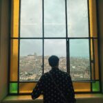 Priscilla Wong Instagram - 我們的六周年快樂🌈 你看， 我仍然多迷戀他的背～