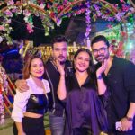 Priya Gamre Instagram - Yaariyan.🫶🏻❤️ . . . . #priyagamre #luckysaini #dance #birthday #party #birthdaycake #birthphotography #celebration #mumbai
