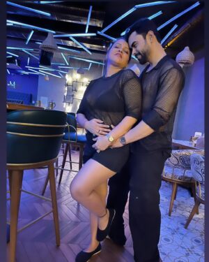 Priya Gamre Instagram - One love.❤️🫶🏻
.
.
@gamreepriya @luckkysaini95 @priyagamreefame 
.
#priyagamre #luckysaini 
.
.
.
.
.
.
.
.
.
#love #loveislove #loveyourself #loveyou #datenight #model #photoshoot #photooftheday #artist #actor #bollywood #mumbai #music #dance