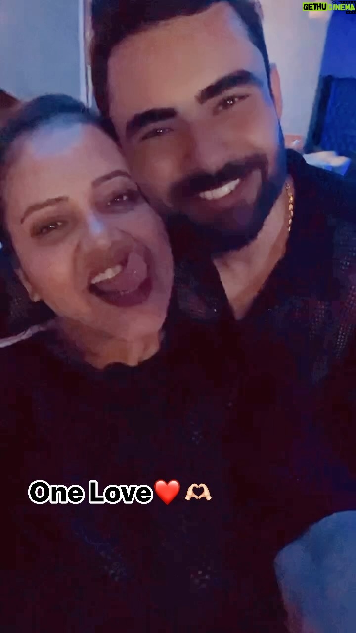 Priya Gamre Instagram - One Love.🫶🏻❤️ . . @gamreepriya @priyagamreefame @luckkysaini95 . #priyagamre #luckysaini . . . . . . . . . . #reels #reelitfeelit #reelkarofeelkaro #reelsvideo #reel #viralreels #viralvideos #trendingreels #mumbai #love #loveislove #loveforever #fashion #model #black #datenight #dance #music
