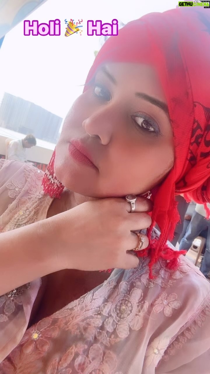 Priya Gamre Instagram - ULLU & Atrangi 🎉Holi Party 🎨 #priyagamre #dance #holi #holifestival #holiparty #reels #reelsinstagram #reelitfeelit #reelkarofeelkaro