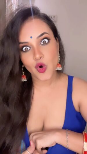 Priya Gamre Instagram - Panga nahi lena… 😅😅
#priyagamre #reels #reelsinstagram